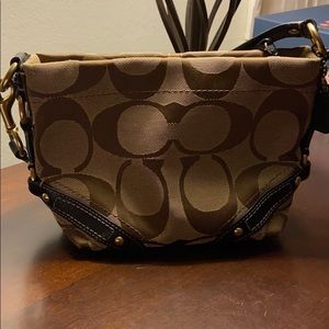 AUTHENTIC COACH BLACK SIGNATURE PURSE SMALL